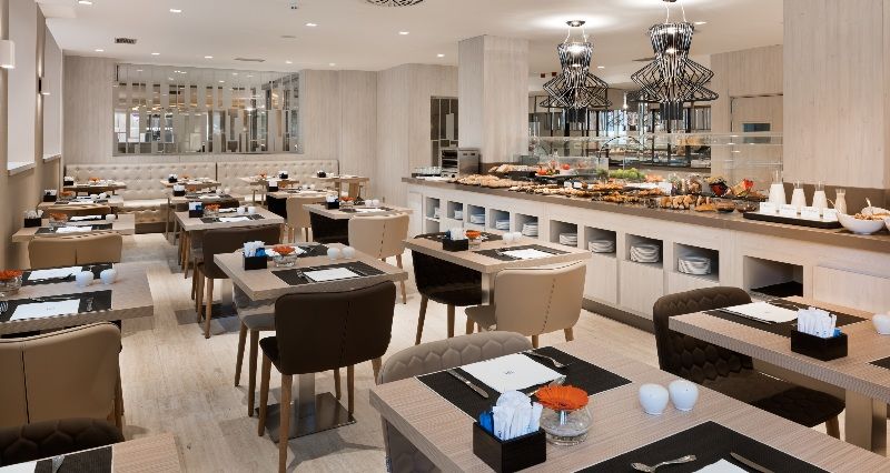 Nh Madrid Zurbano Hotel Ngoại thất bức ảnh